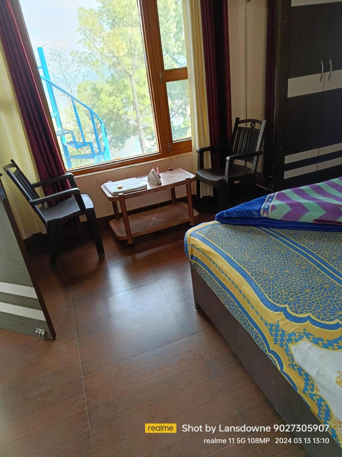Joshi Holiday Home Stay Lansdowne Exterior foto