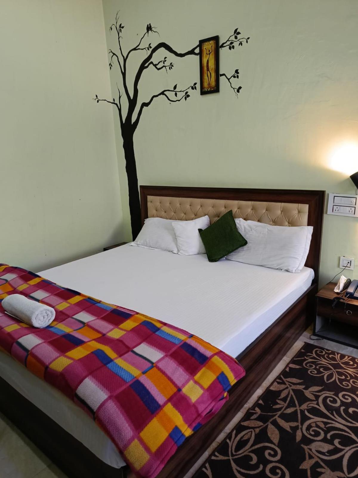Joshi Holiday Home Stay Lansdowne Exterior foto