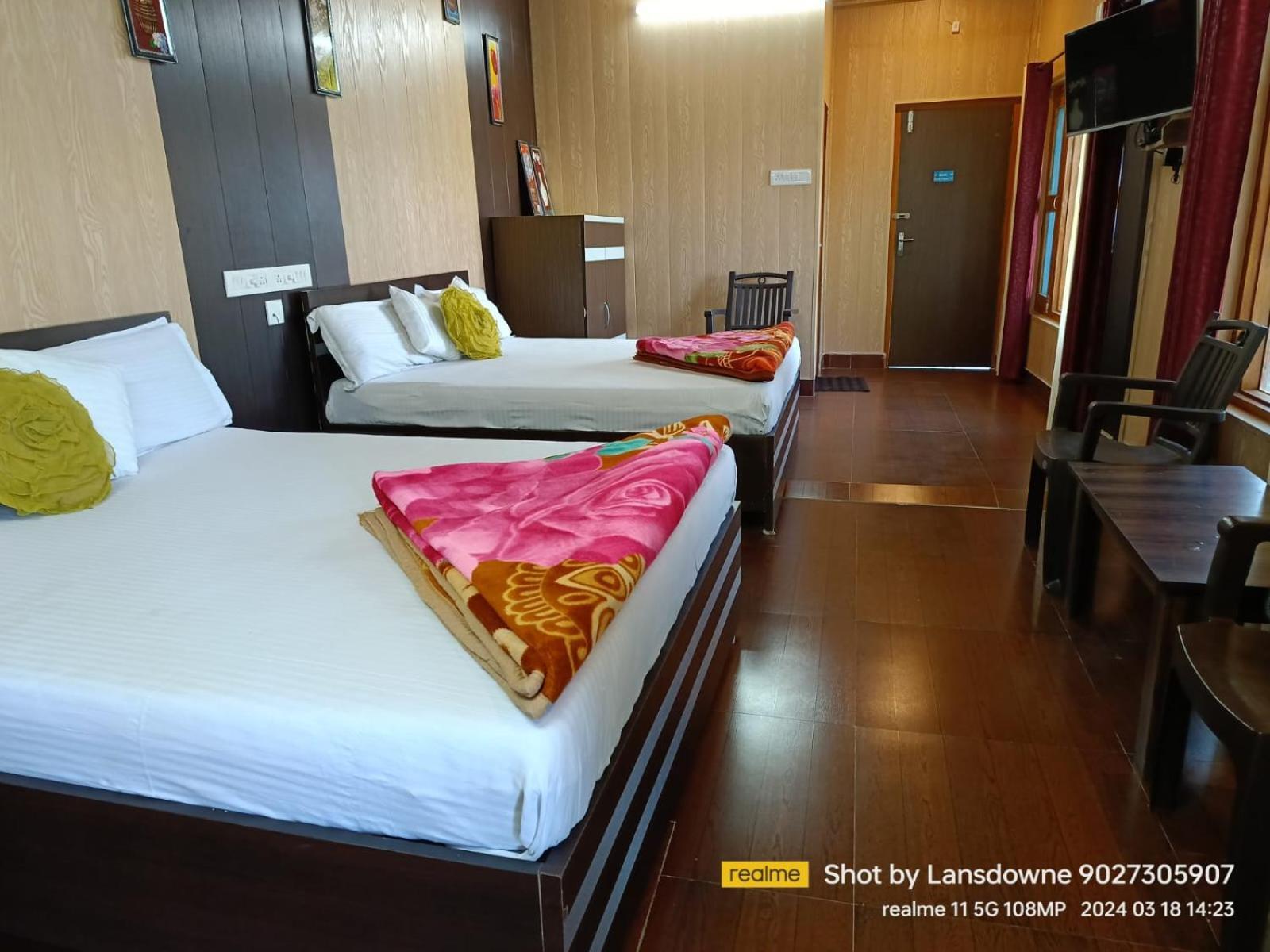 Joshi Holiday Home Stay Lansdowne Exterior foto
